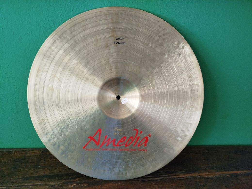 AMEDIA Hollywood 20" Ride.