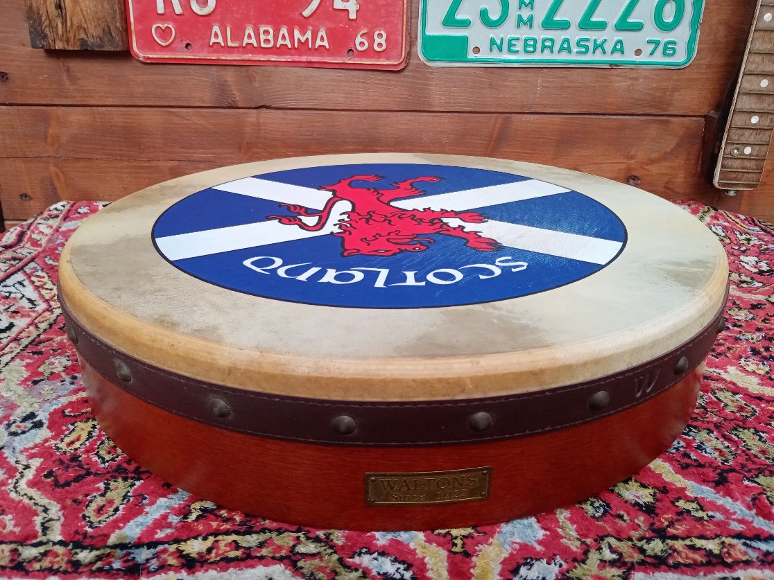 WALTONS bodhran 18” Scotland.