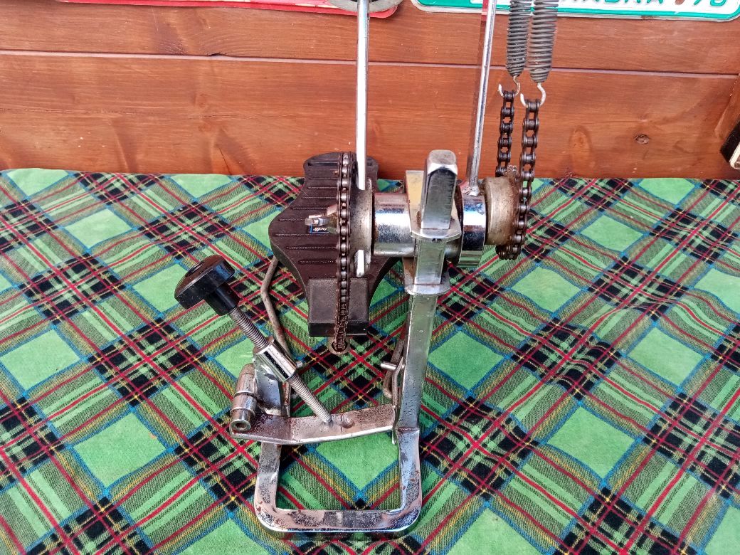 JACQUES CAPELLE Excalibur, 1970s bass drum pedal.