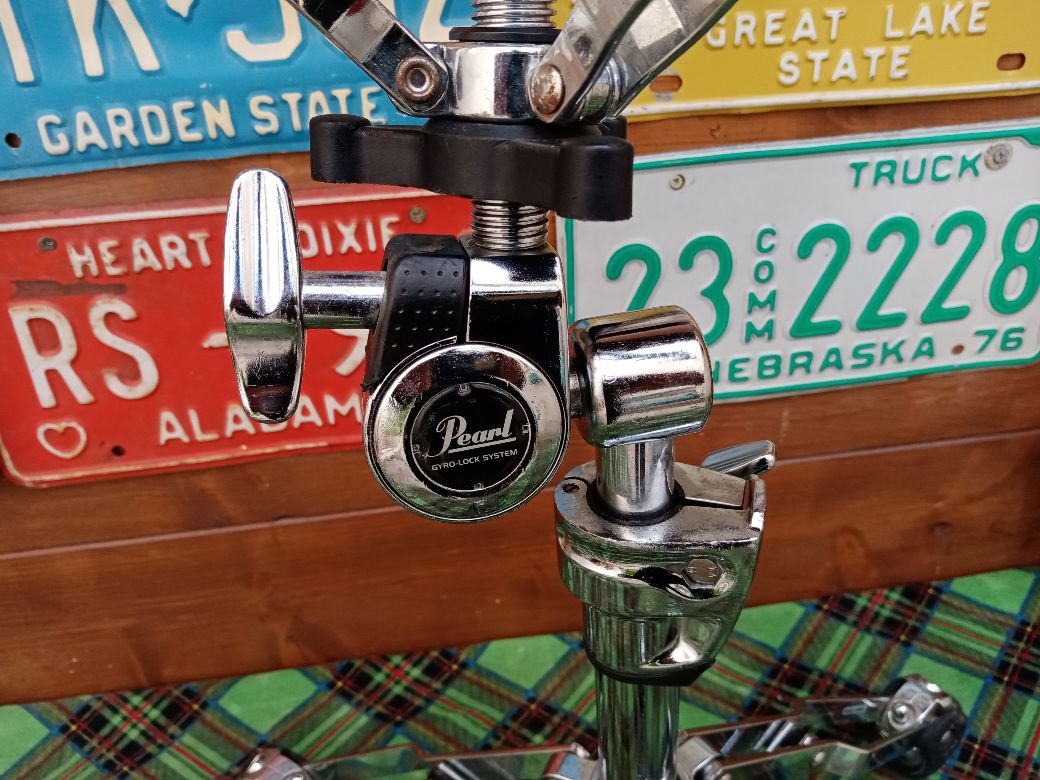 PEARL S1030 snare stand, used.