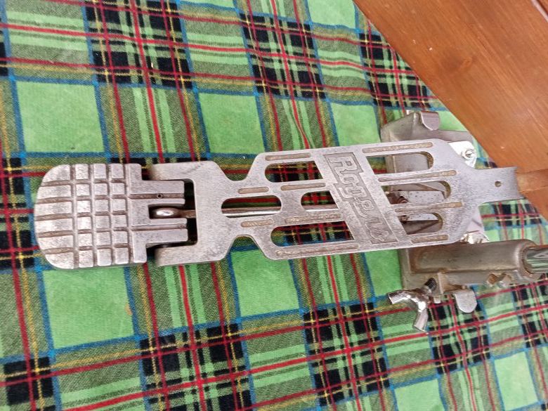 ROGERS Swiv-O-Matic bass drum pedal, usato.