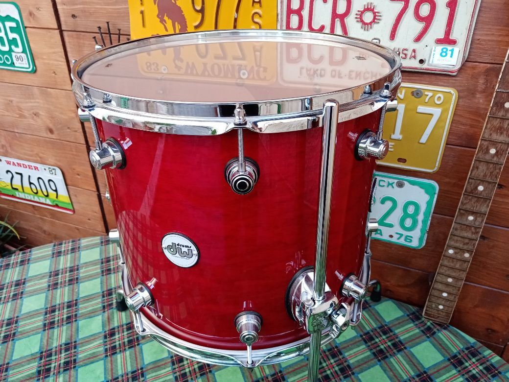 DW Design 14”x12” floor tom.