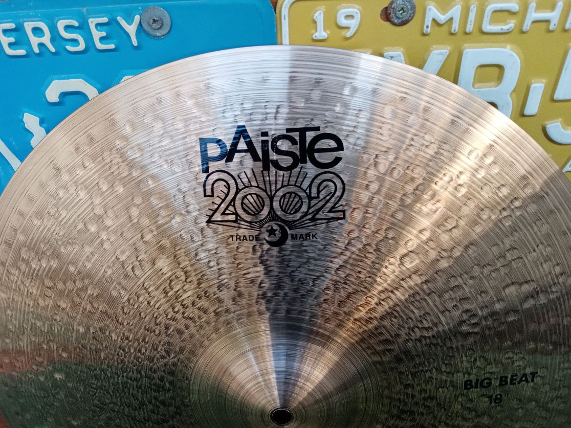 PAISTE 2002 Big Beat 18”.