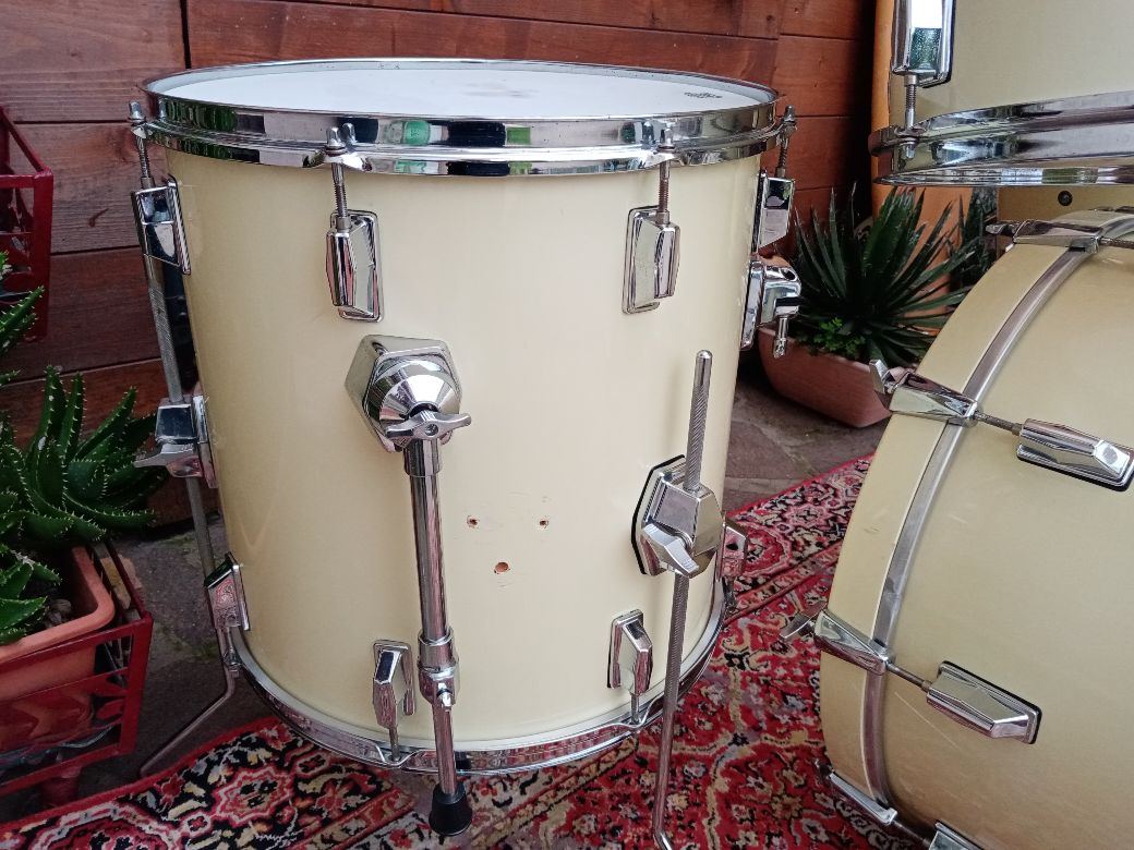 PEARL Prestige World WLX 22-D-50 Antique Ivory, 1985.