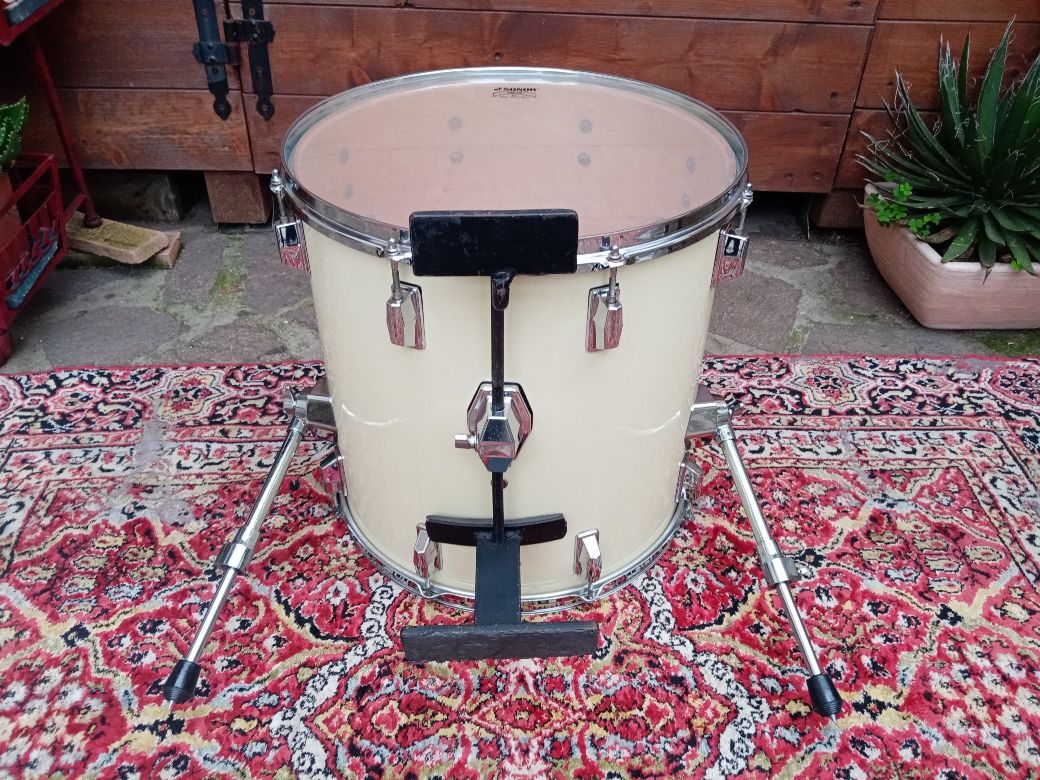 PEARL Prestige World WLX 22-D-50 Antique Ivory, 1985.