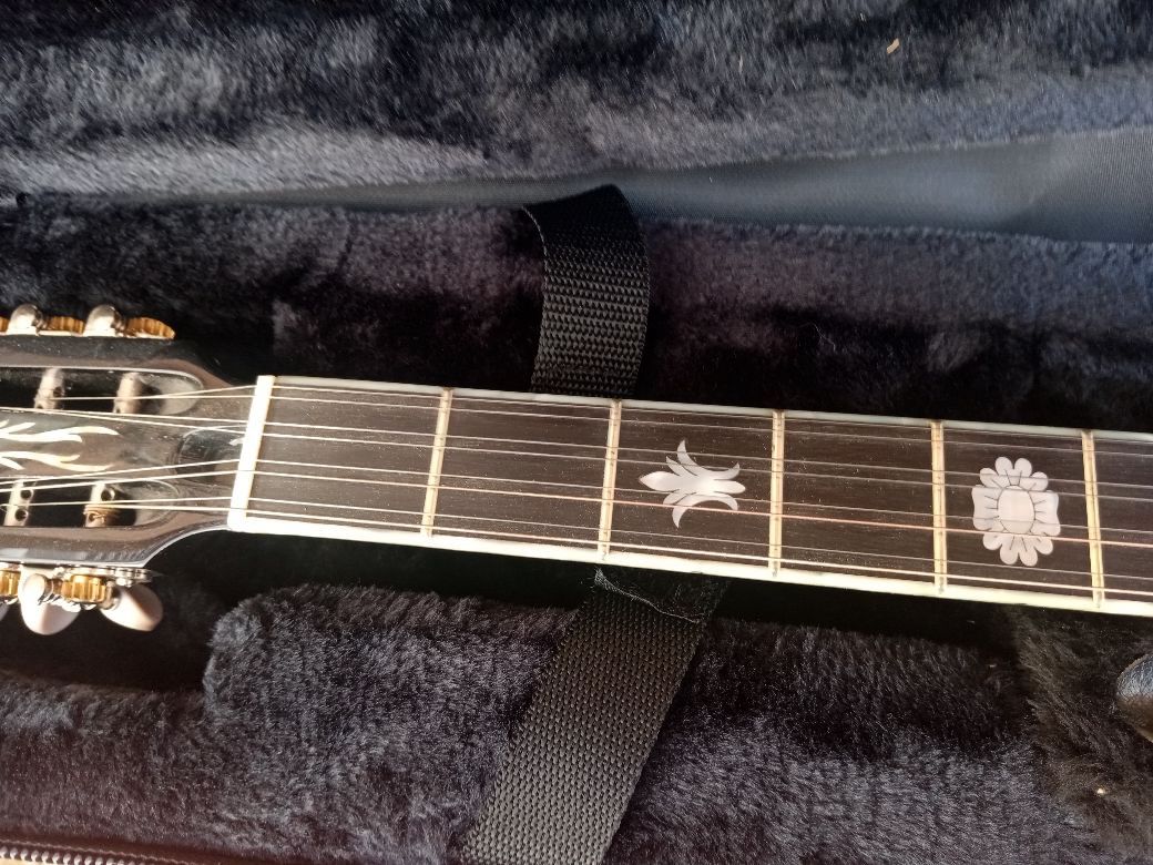 MATSIKAS Greek Bouzouki BZ8-361 elettrificato. Usato.
