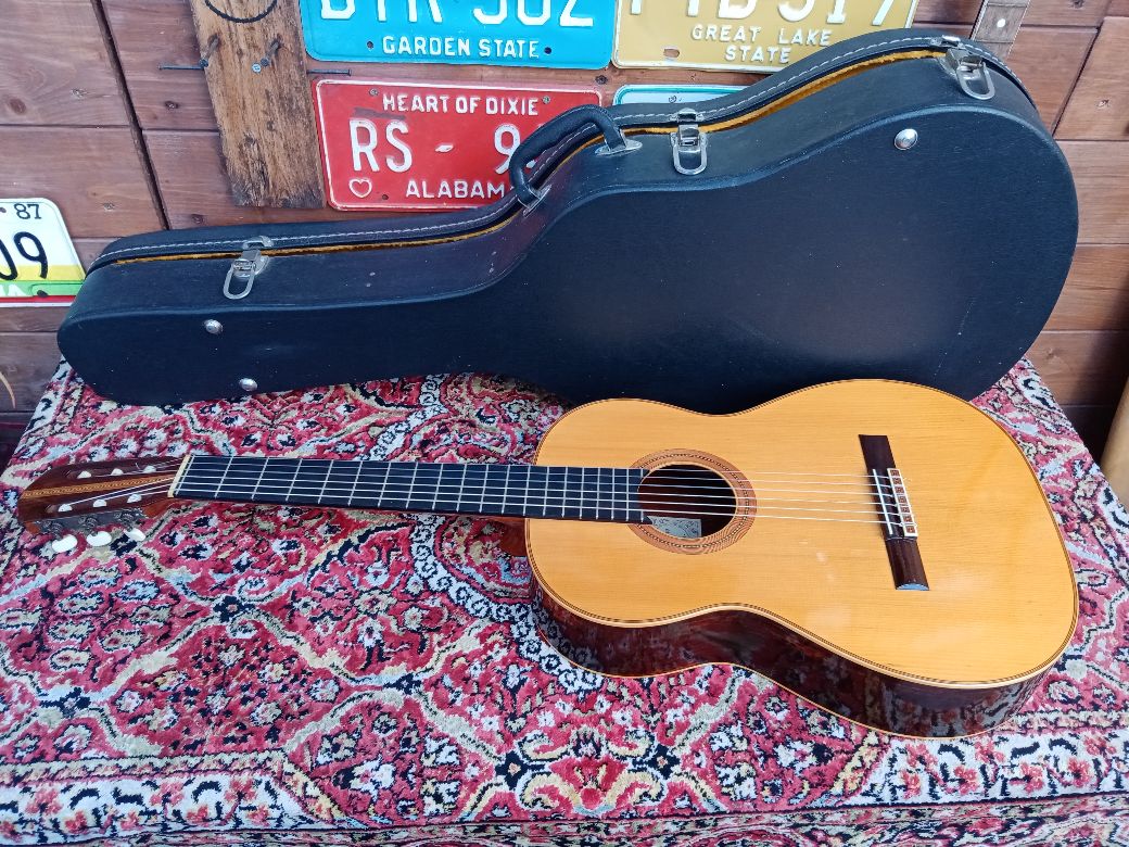 MONZINO chitarra mod. Classica II, 1965. Vintage.