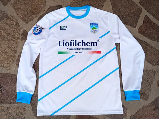 PINETO, football shirt.