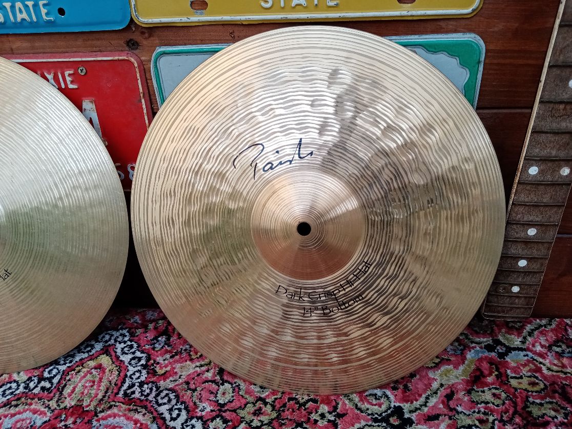 PAISTE Signature 14" Dark Crisp Hi Hat, usato.