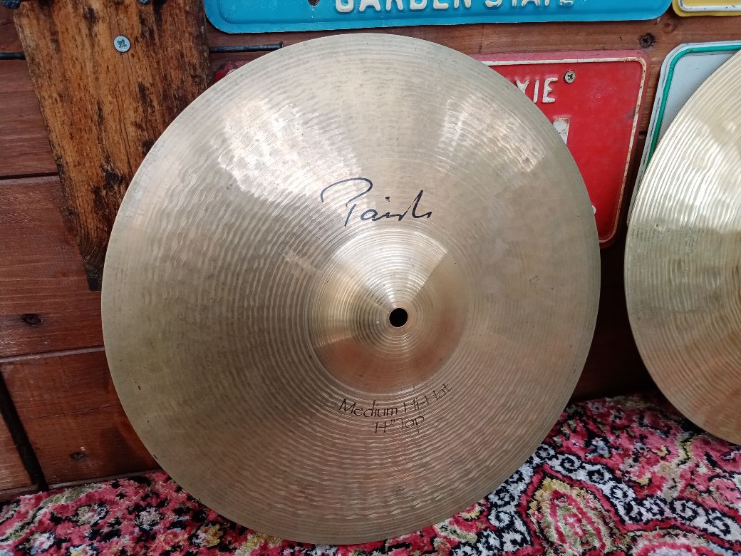PAISTE Signature 14" Medium Hi Hat, usato.