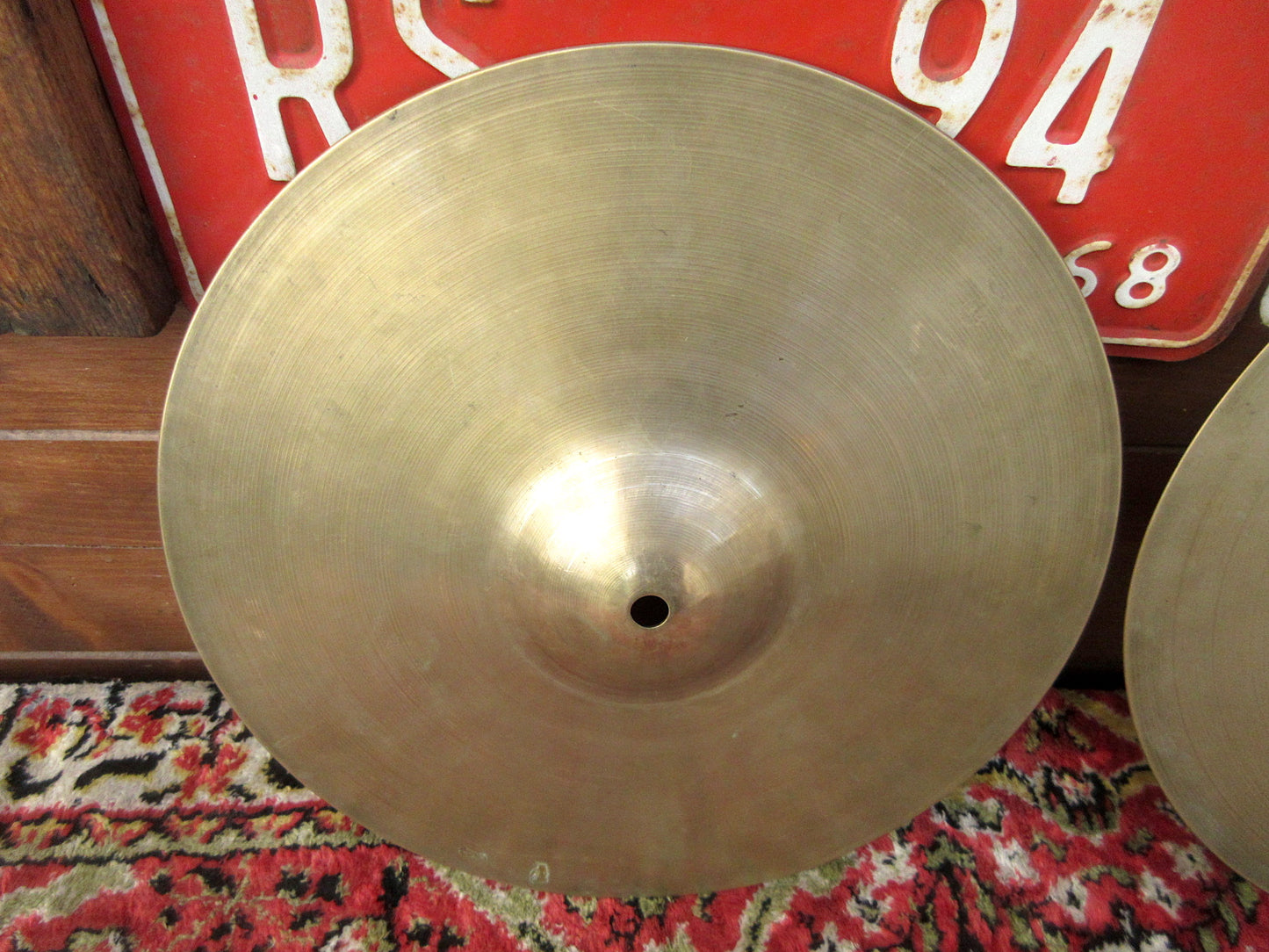 Marca sconosciuta, 11” hi hat 1960s.