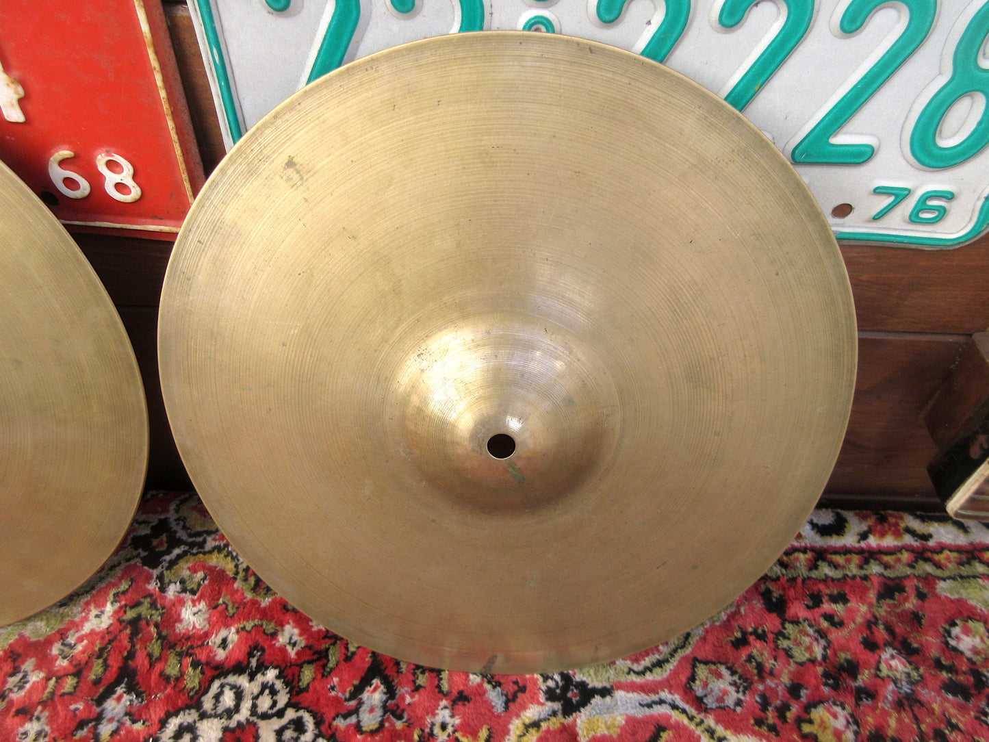 Marca sconosciuta, 11” hi hat 1960s.