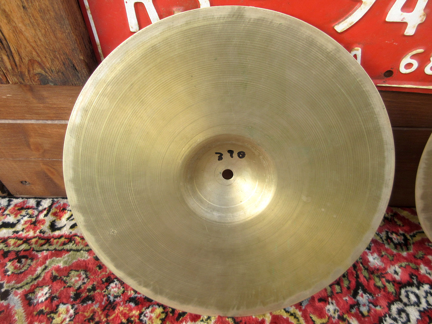 Marca sconosciuta, 11” hi hat 1960s.