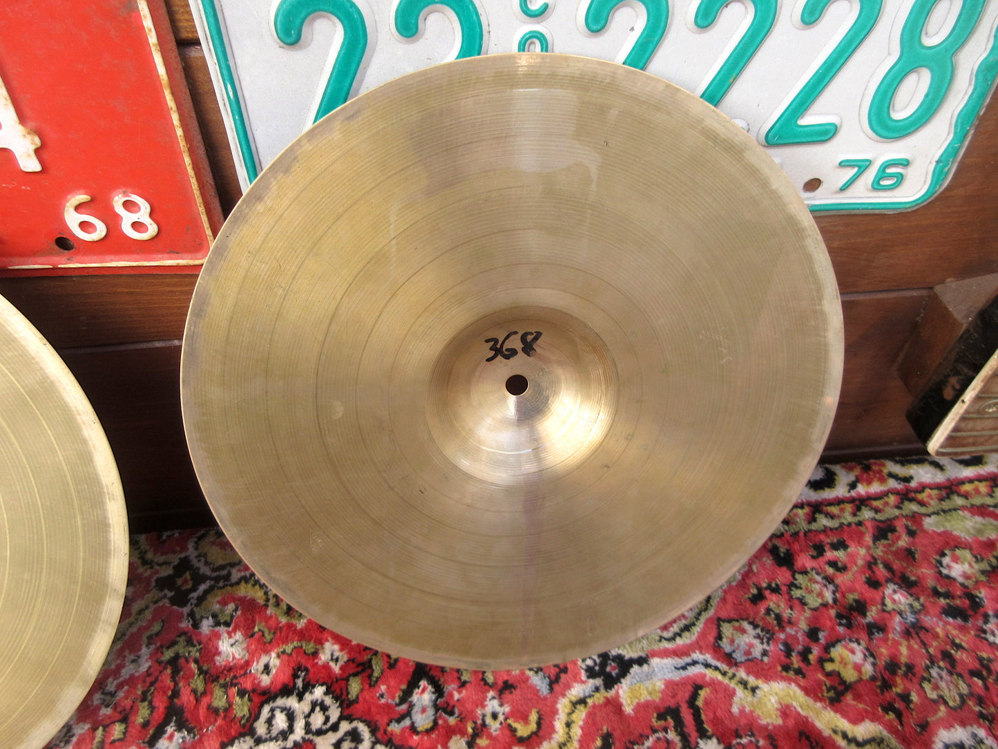 Marca sconosciuta, 11” hi hat 1960s.