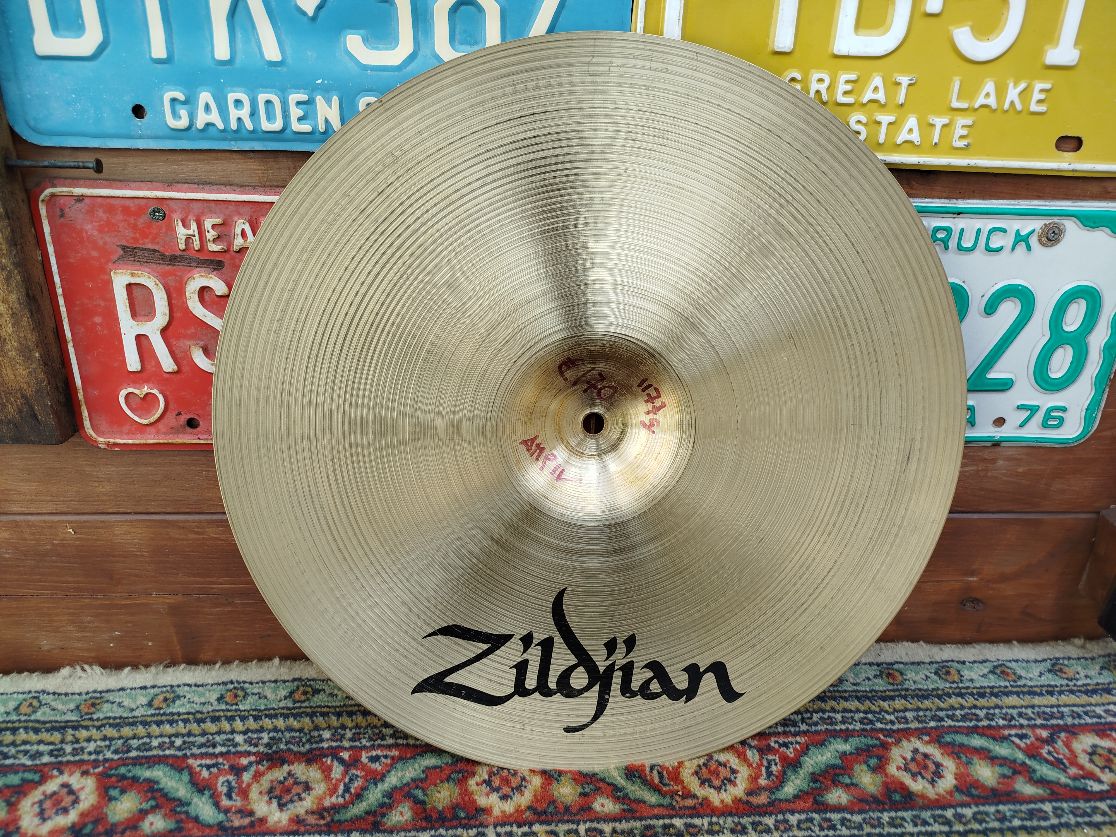 ZILDJIAN A 16" Medium Thin Crash, 1980s.