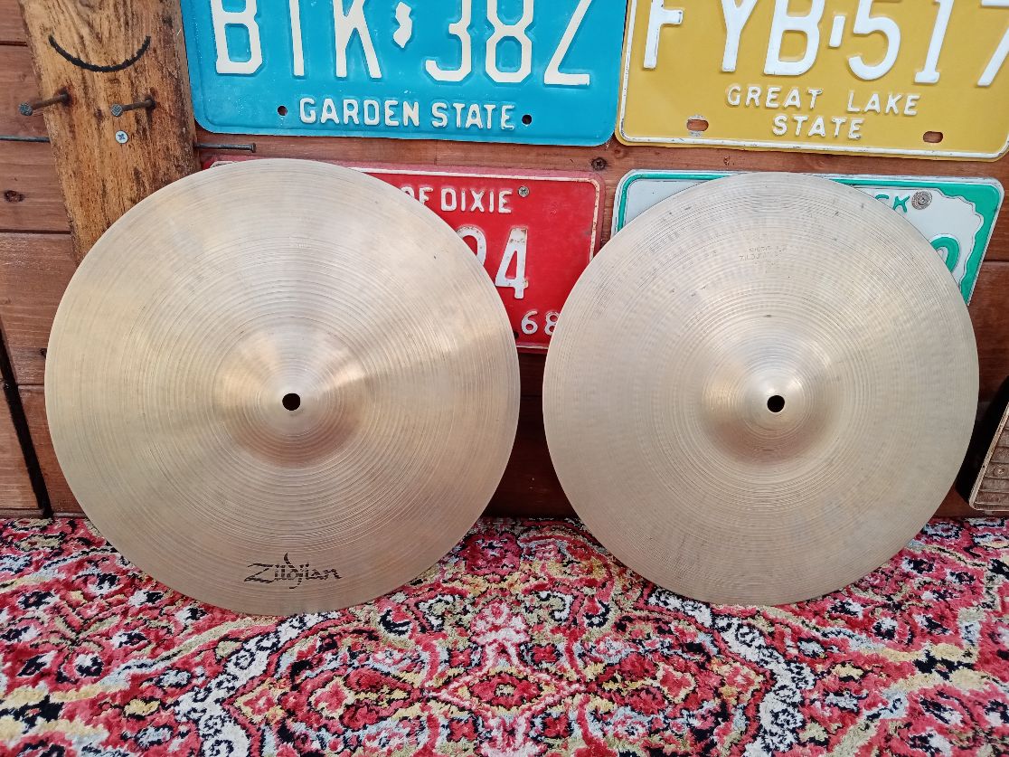 ZILDJIAN A 14" hi hat usato.