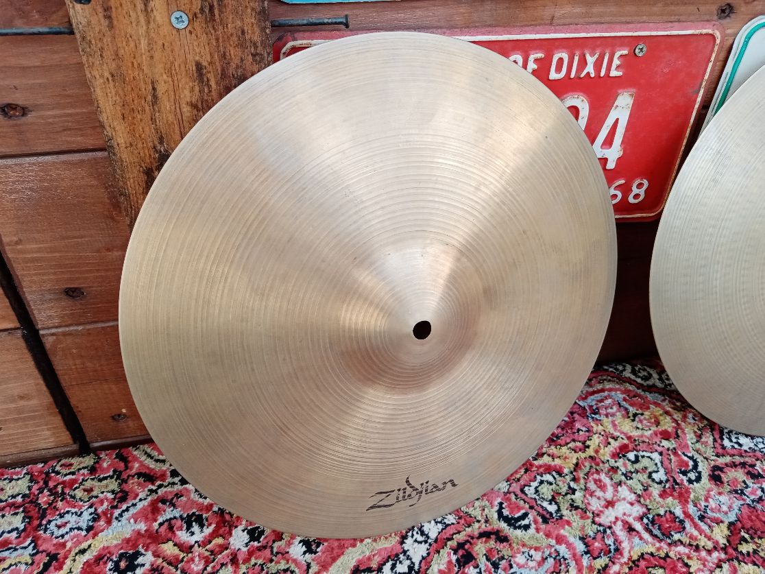 ZILDJIAN A 14" hi hat usato.