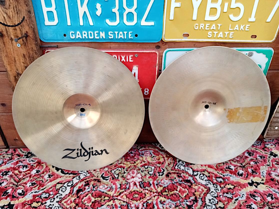 ZILDJIAN A 14" hi hat usato.