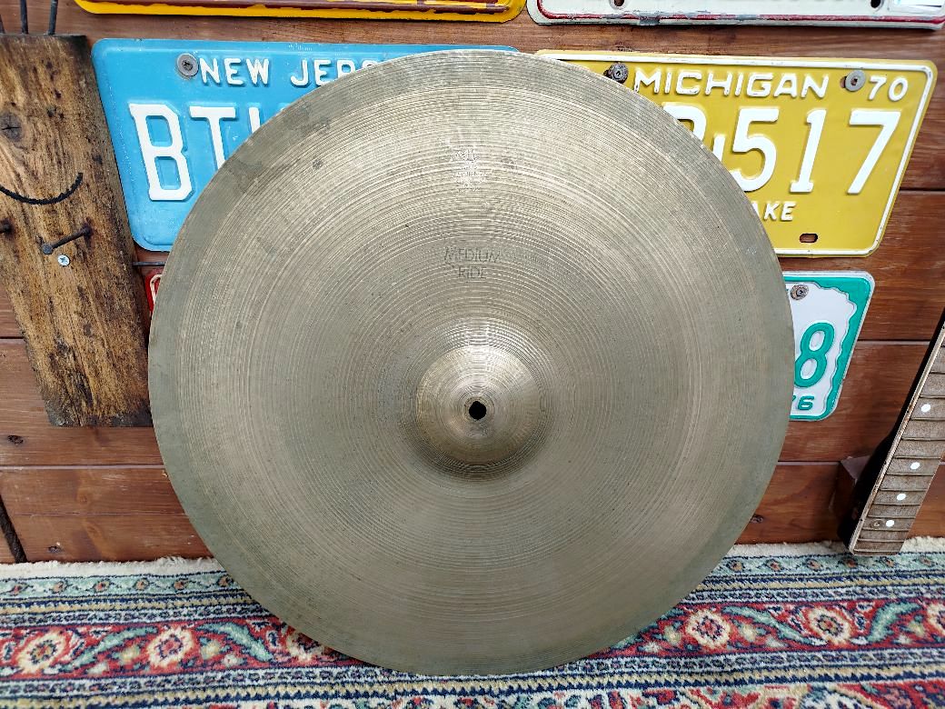 ZILDJIAN A 20" Medium Ride 1970s.