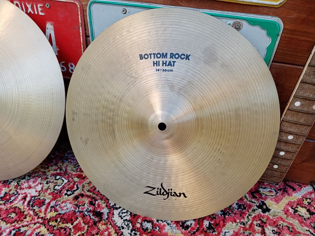 ZILDJIAN A 14” New Beat/Rock Hi Hat, usato.