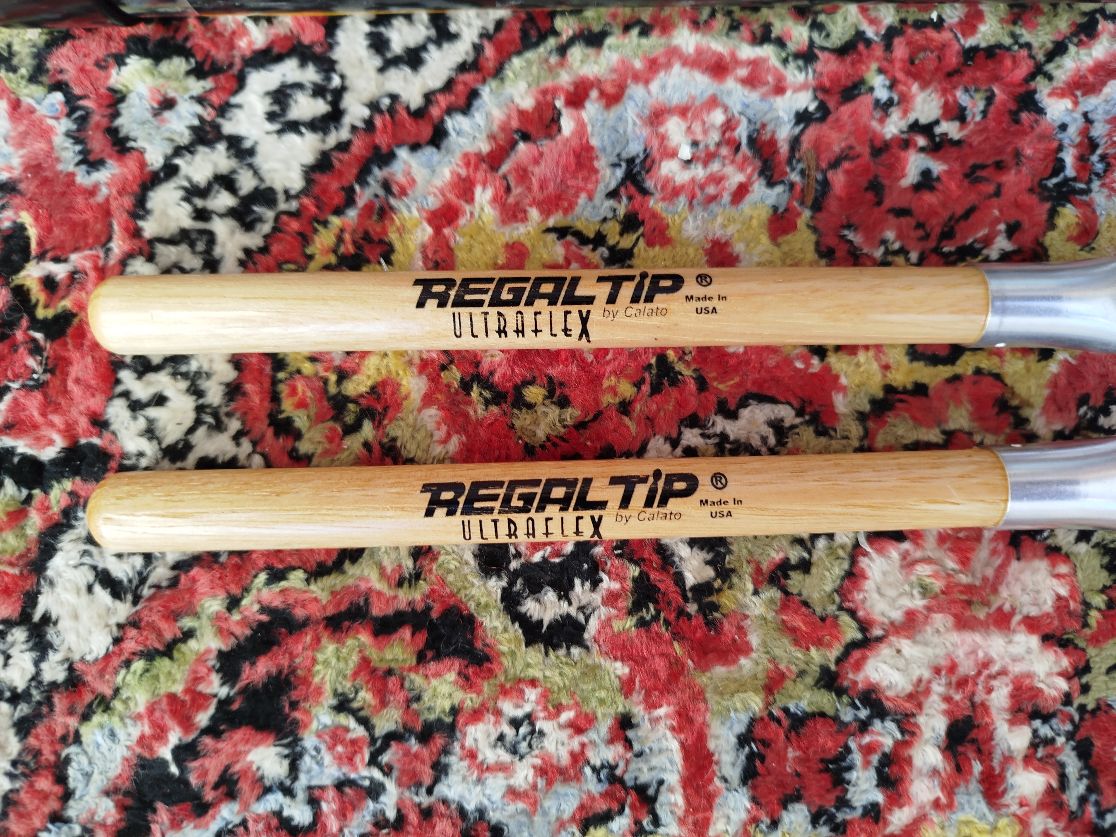 REGAL TIP 565-U Ultraflex, nylon brushes.