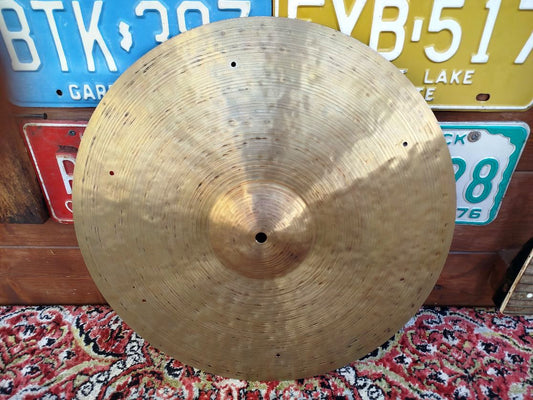 ISTANBUL Agop 18” Crash Ride rivettato, usato.