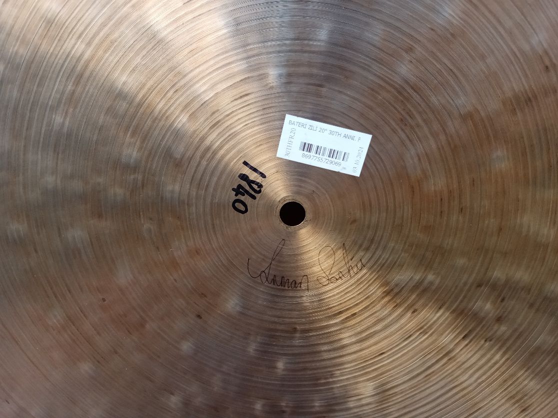 ISTANBUL Agop 20” Flat Ride, ex demo.