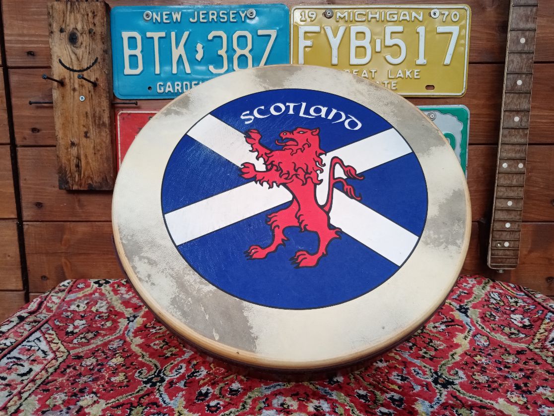 WALTONS bodhran 18” Scotland.