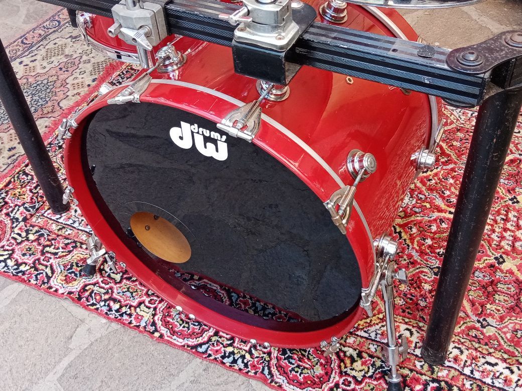 DW Collector Series Lacquer 22",10",12",14",16". 1980s.