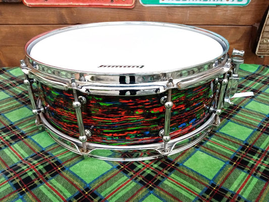 UNKNOWN BRAND, 14”x5” Psychedelic Red snare drum, used.