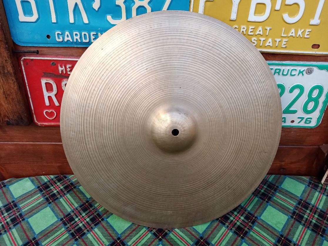 UFIP Ritmo 16” Crash 1970s vintage.