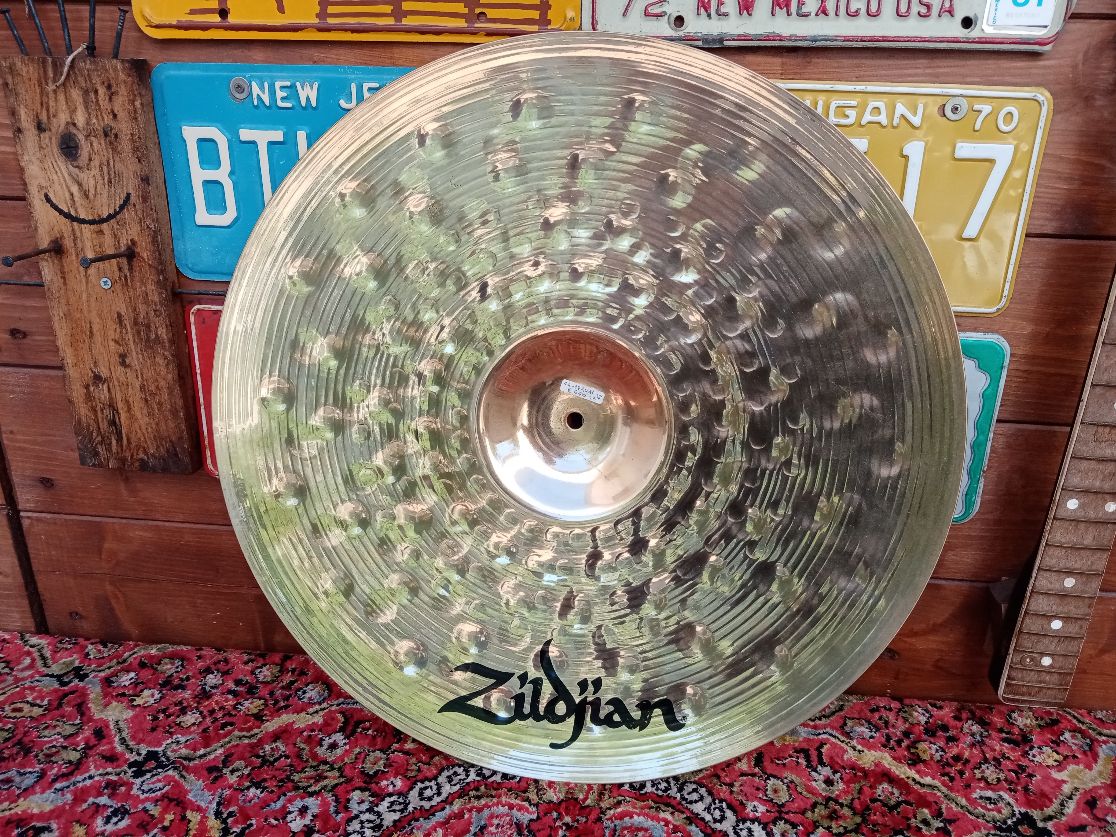 ZILDJIAN K Prototype 21” Brilliant. (27)