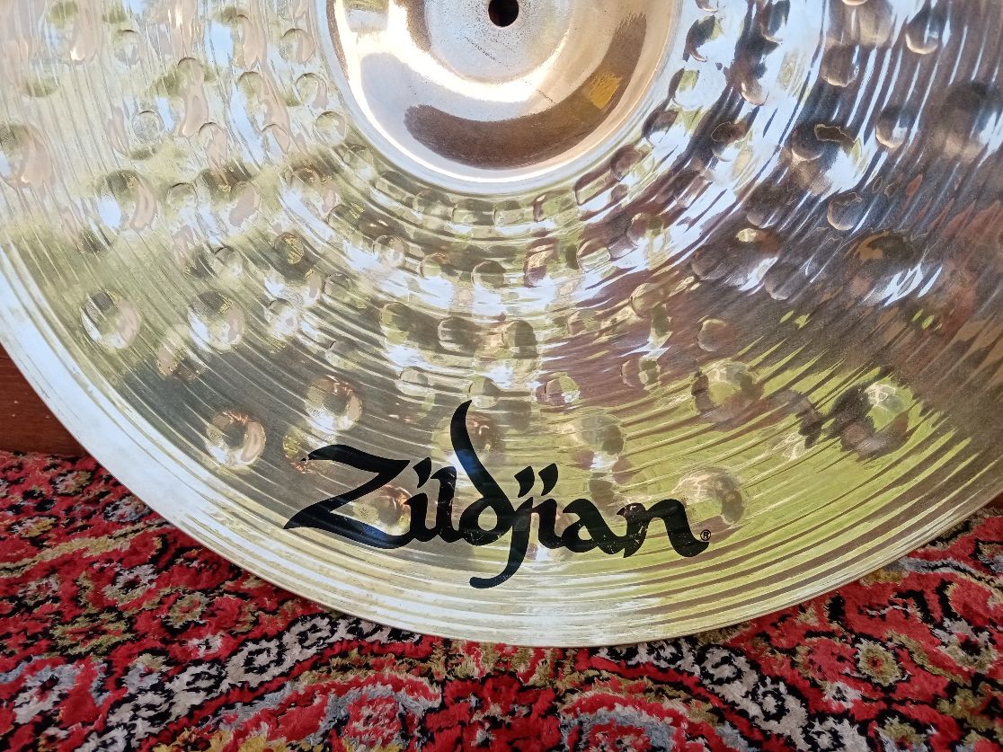 ZILDJIAN K Prototype 21” Brilliant. (27)