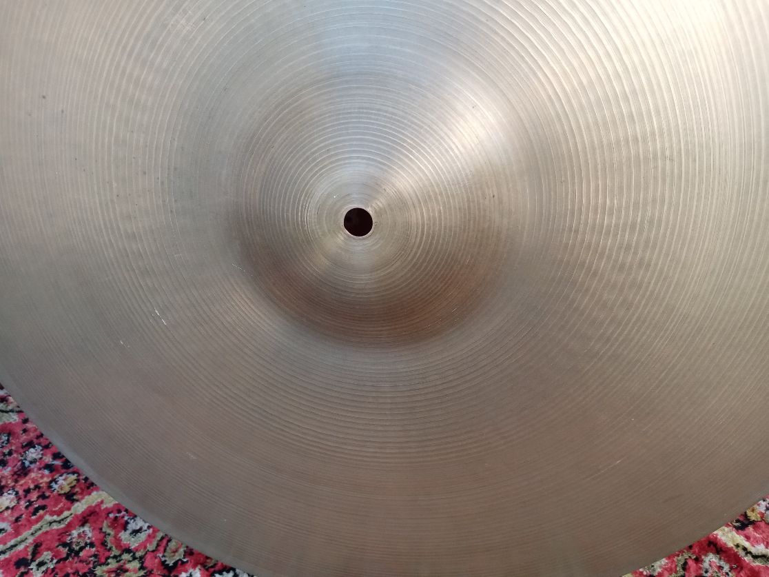 ZILDJIAN A 22" early 1960s. (C4AVAL)