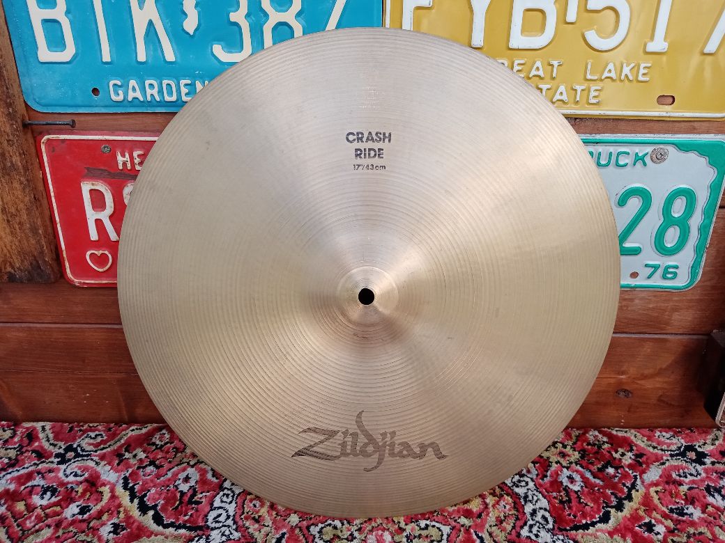 ZILDJIAN A 17” Crash Ride, usato.