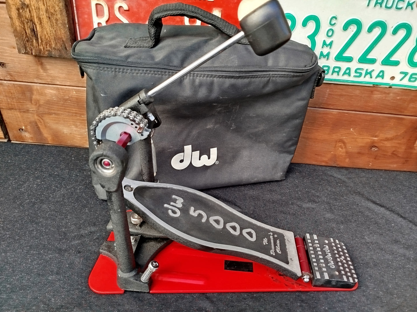 DW 5000AD4 single pedal used.