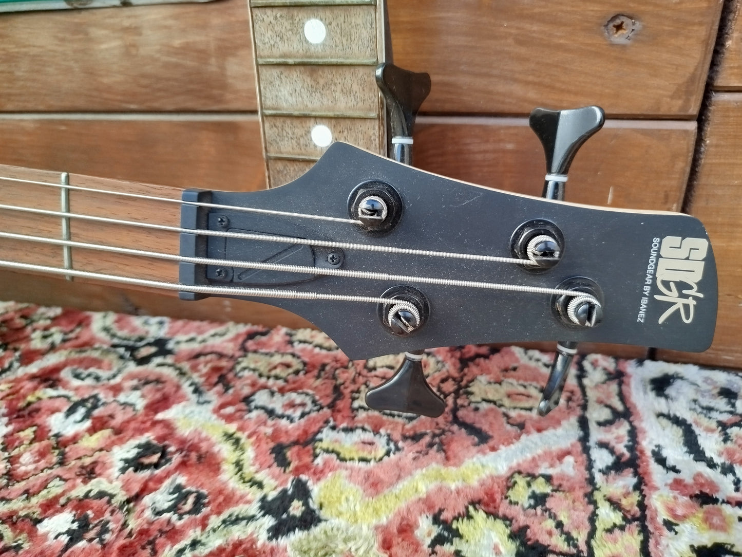 IBANEZ SR300EB Weathered Black Left-Handed, Used.