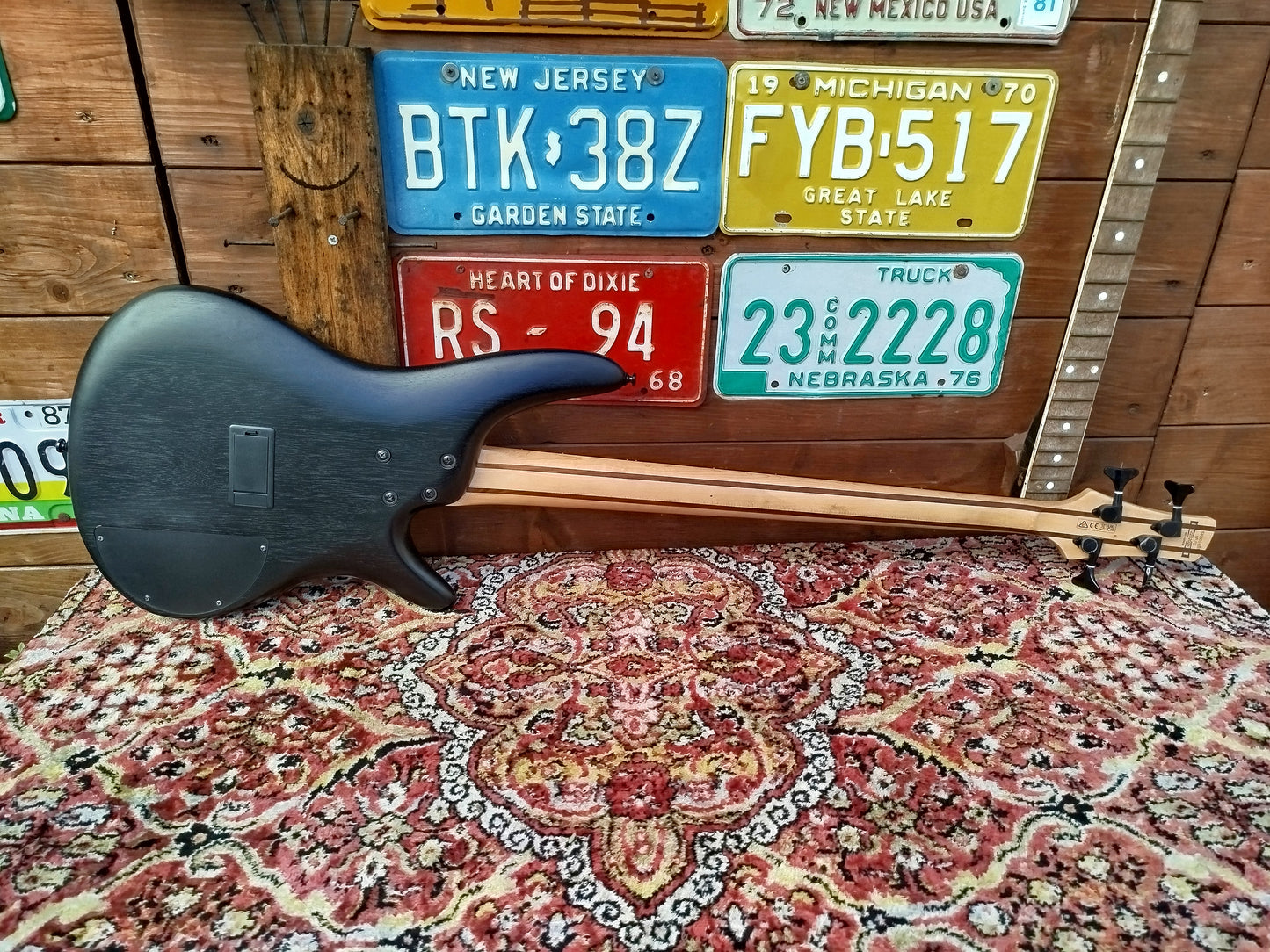 IBANEZ SR300EB Weathered Black Left-Handed, Used.