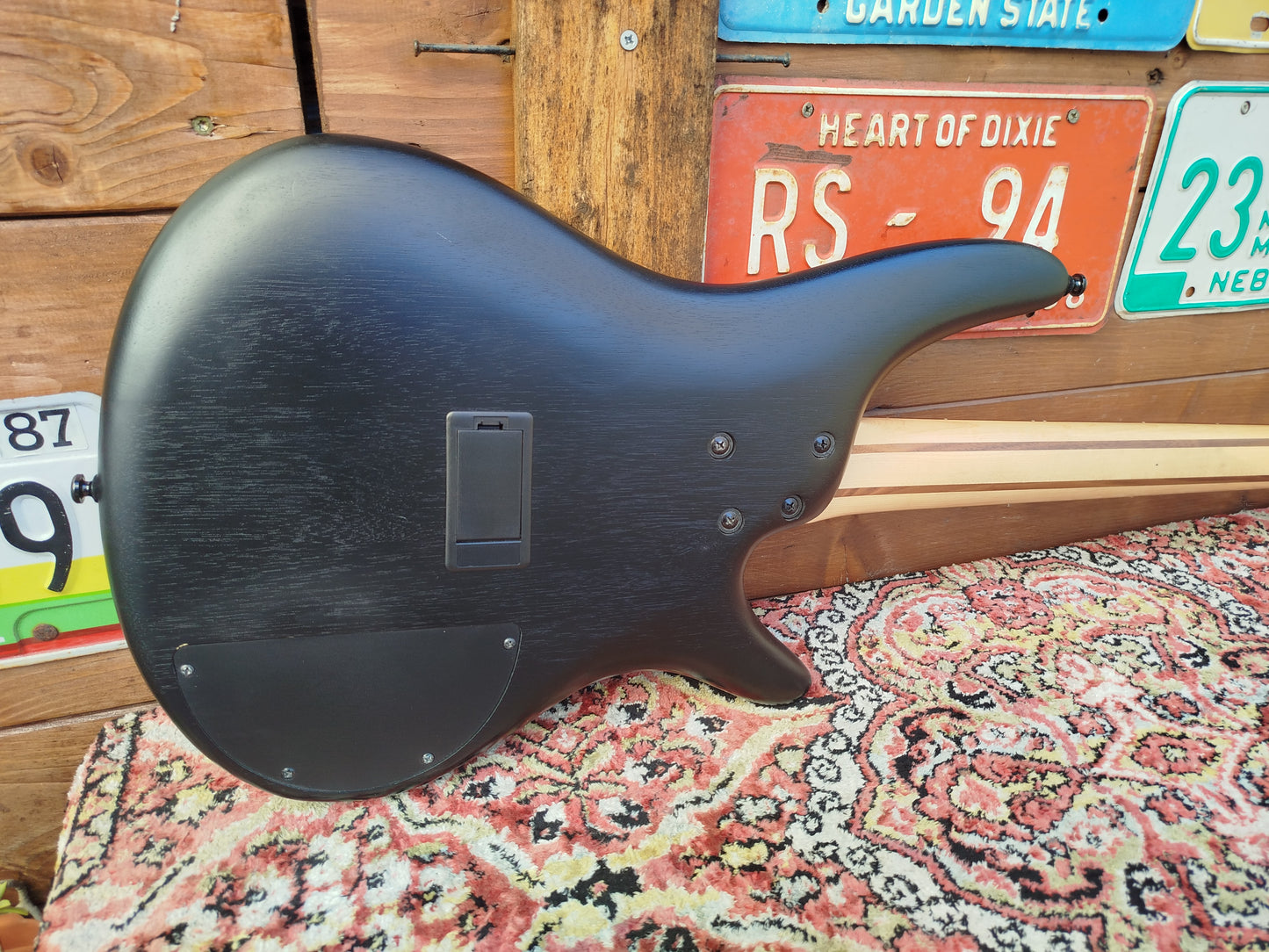 IBANEZ SR300EB Weathered Black Left-Handed, Used.