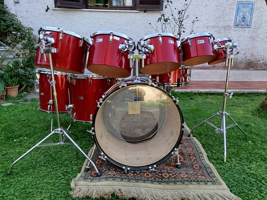 AMATI Kraslice mod. 4090, drumset. 1970s.