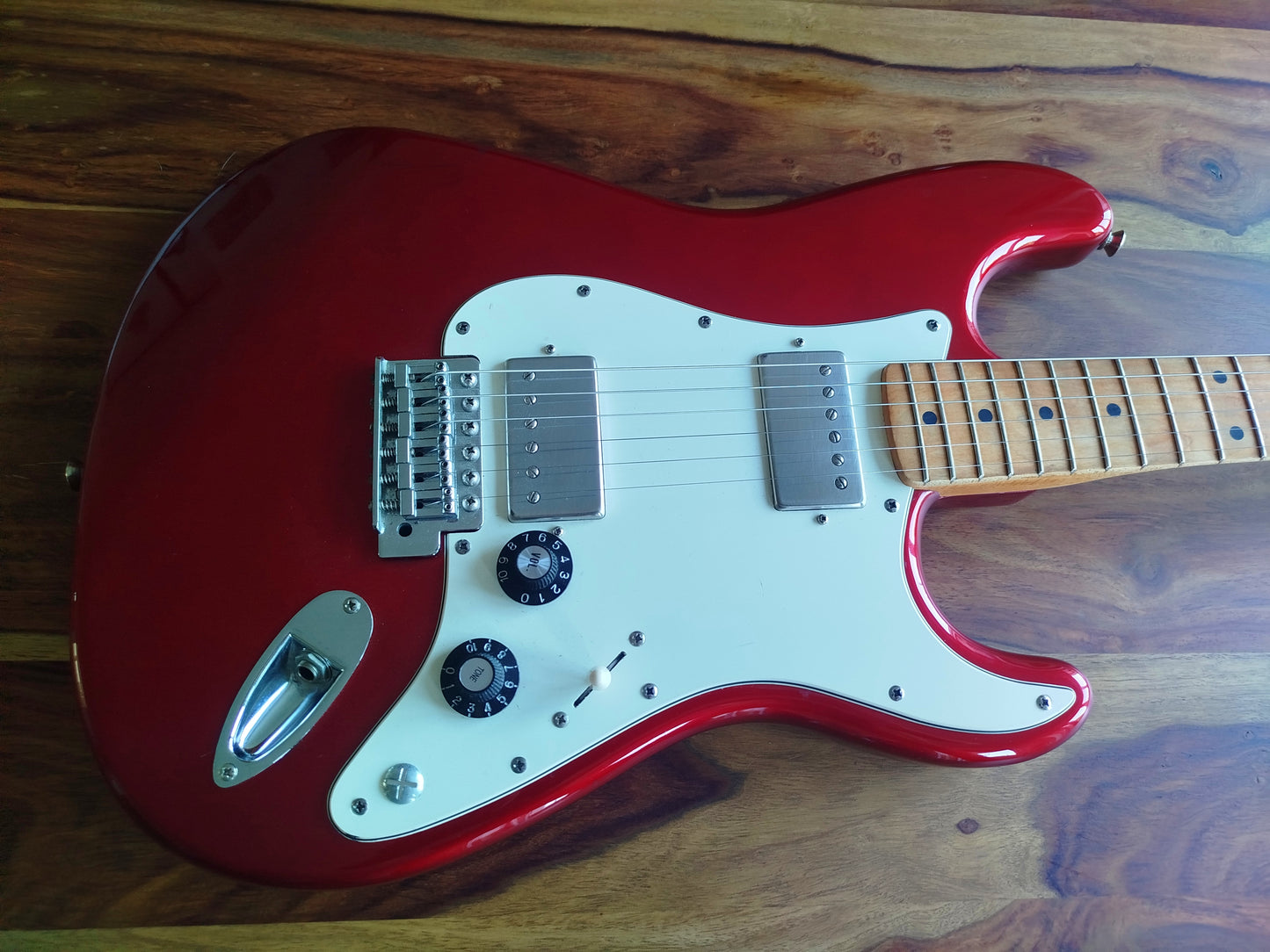 STRAT Custom, Candy Apple Red, Usata.