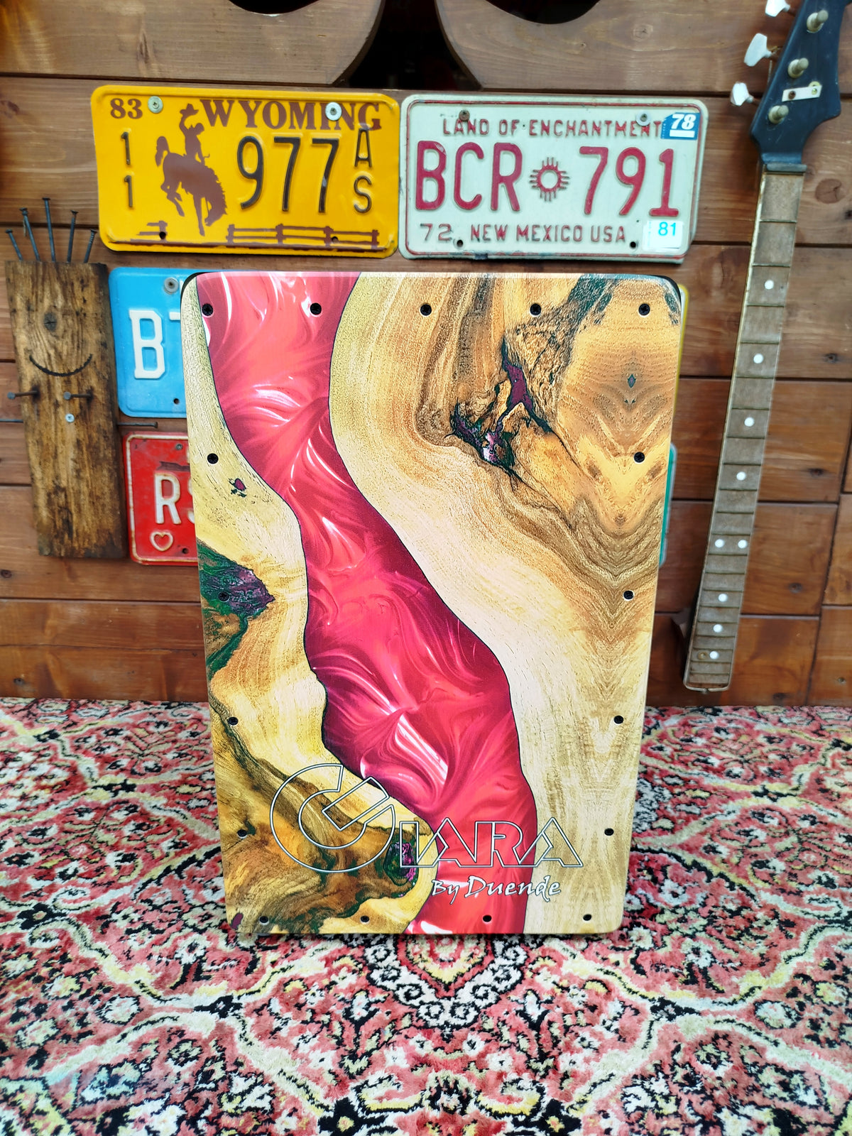 GIARA by Duende cajon First 2.0 Red.