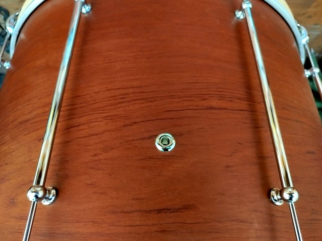 DAILA Custom Bass Drum 28”x18” Bubinga.