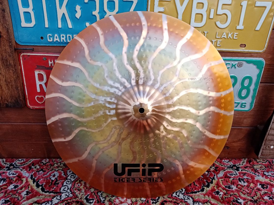 UFIP Tiger 18” Crash.