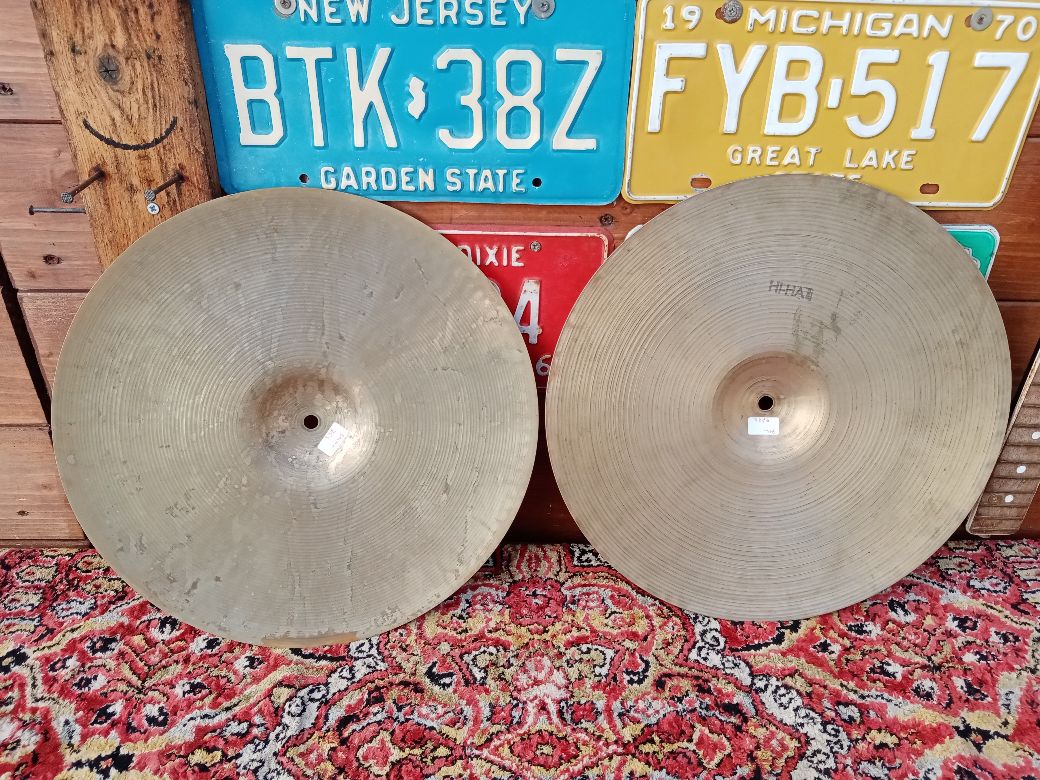 PAISTE Formula 602 – ZILDJIAN A15” Hi Hat 1960s.