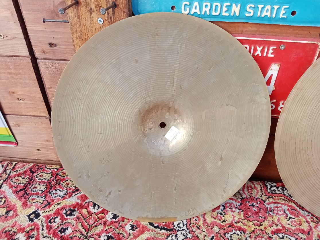 PAISTE Formula 602 – ZILDJIAN A15” Hi Hat 1960s.