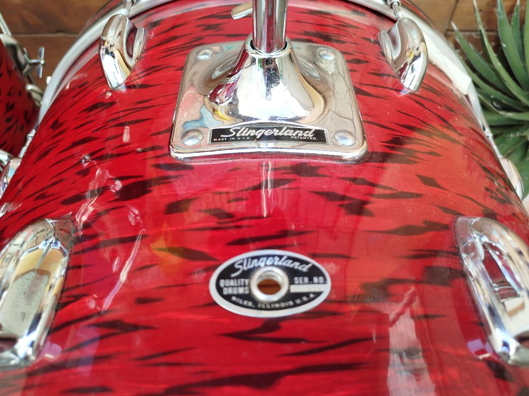 SLINGERLAND Modern Jazz Outfit, Red Tiger Pearl. 1973.