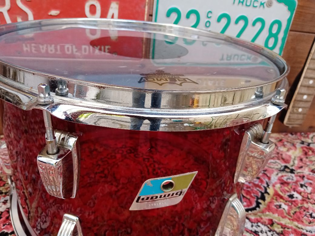 LUDWIG Vistalite Red 13”x9” 1976.