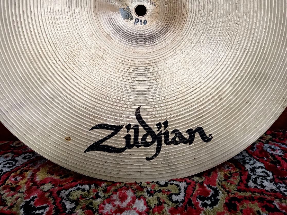 ZILDJIAN A 15" thin Crash usato, 1997.